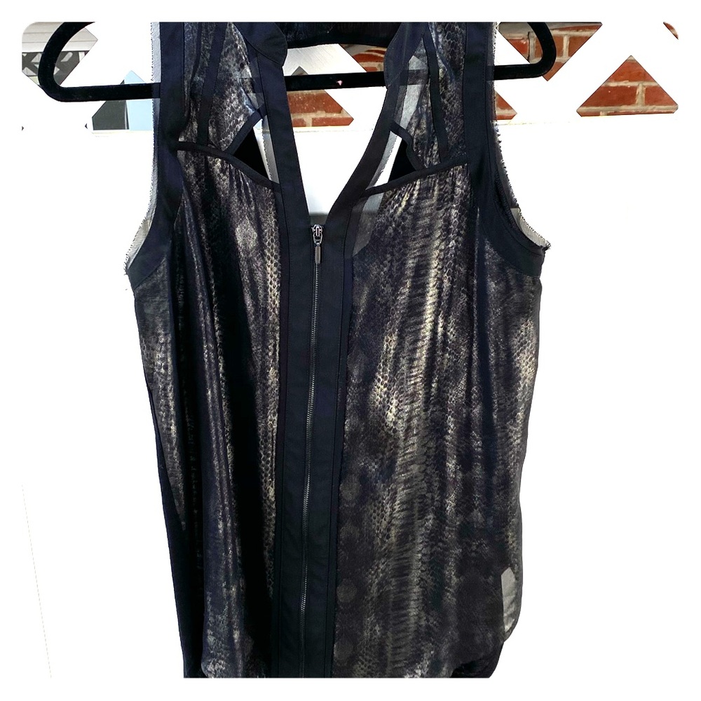 Rock & Republic Shear Blousse Never Worn
